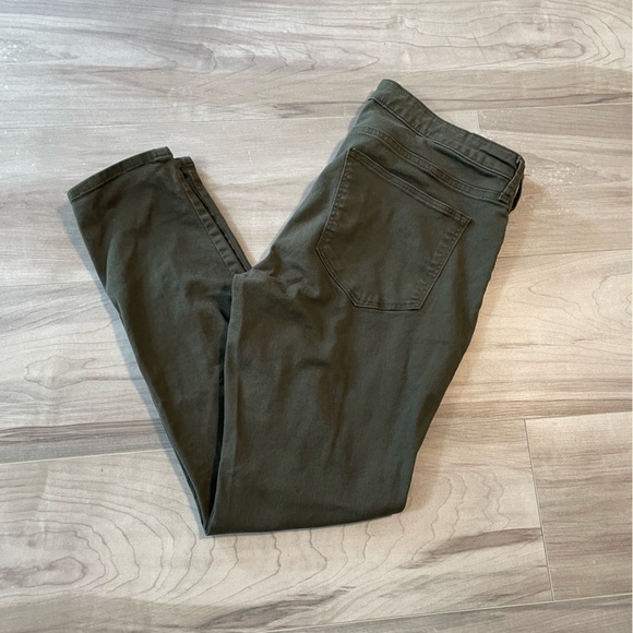 H&M Green Skinny Regular Ankle Length Denim Pants- Size 32 - Picture 1 of 11